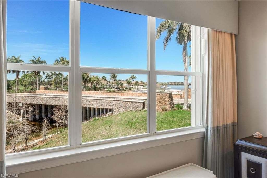 8835 Nautical Landing CIR 201-22