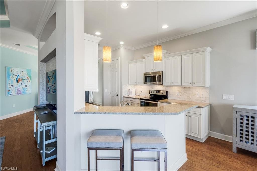 8835 Nautical Landing CIR 201-15