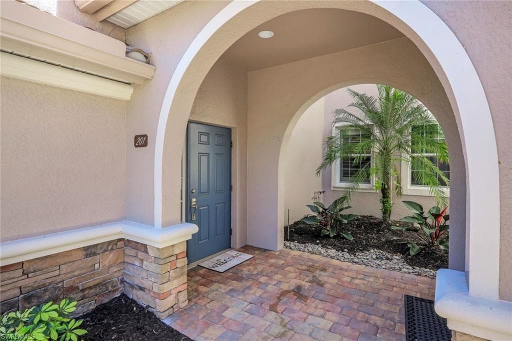 8835 Nautical Landing CIR 201-4