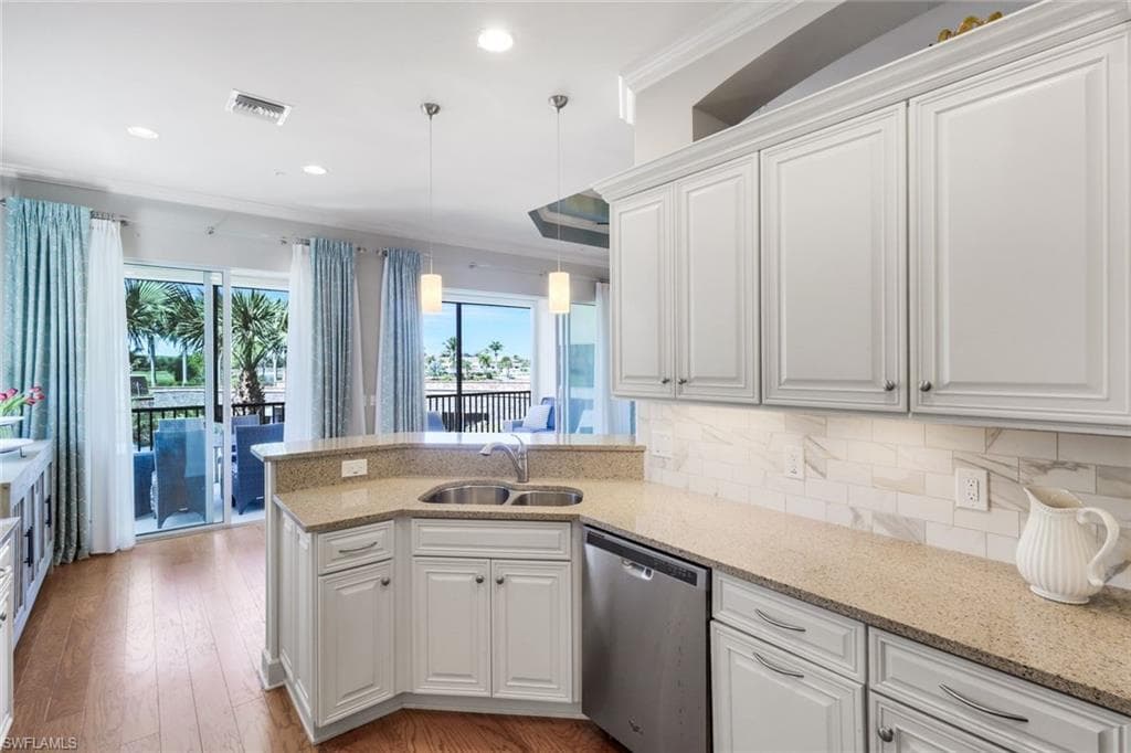 8835 Nautical Landing CIR 201-17