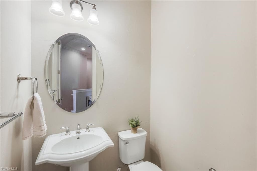 8835 Nautical Landing CIR 201-28
