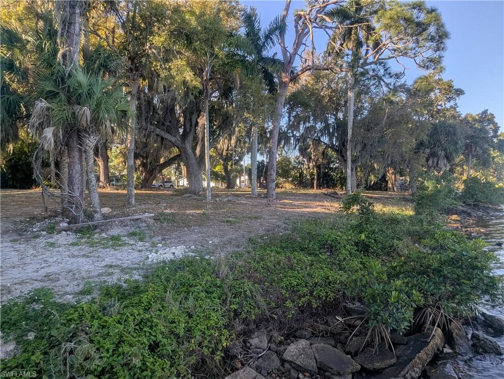 3541-3543 E Riverside DR-5