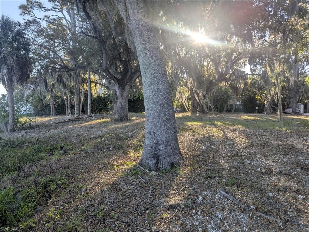 3541-3543 E Riverside DR-7