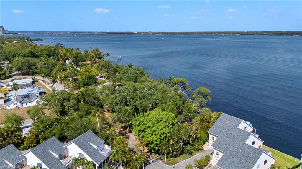 3541-3543 E Riverside DR-24