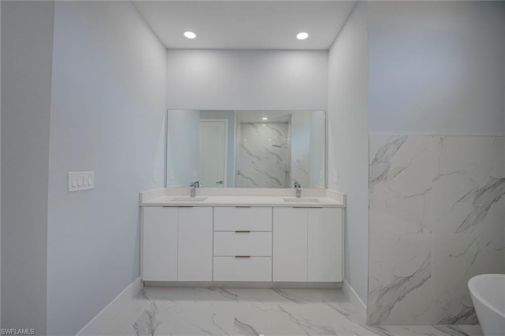 872 Spaulding ST E-17