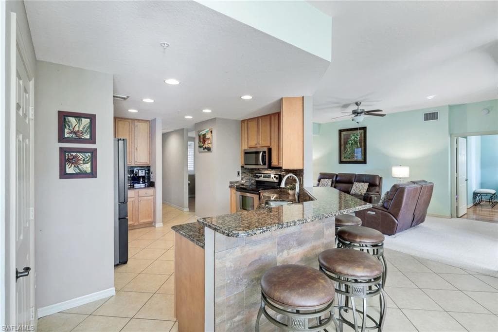 25151 Sandpiper Greens CT 102-16