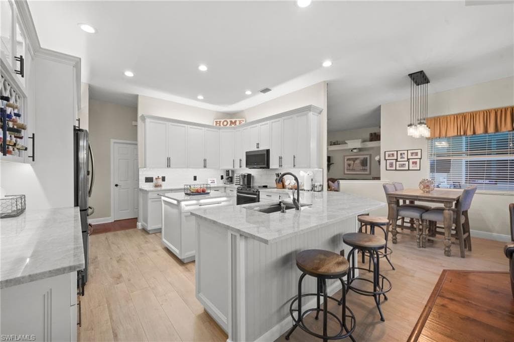 9100 Kings Cove CT-7