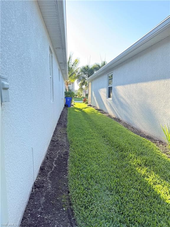 4289 BLUEGRASS DR-30