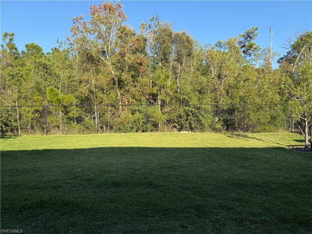 4289 BLUEGRASS DR-28