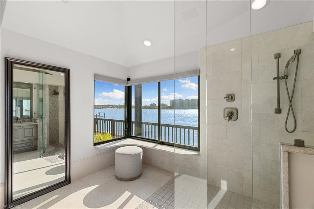 406 La Peninsula BLVD 406-26