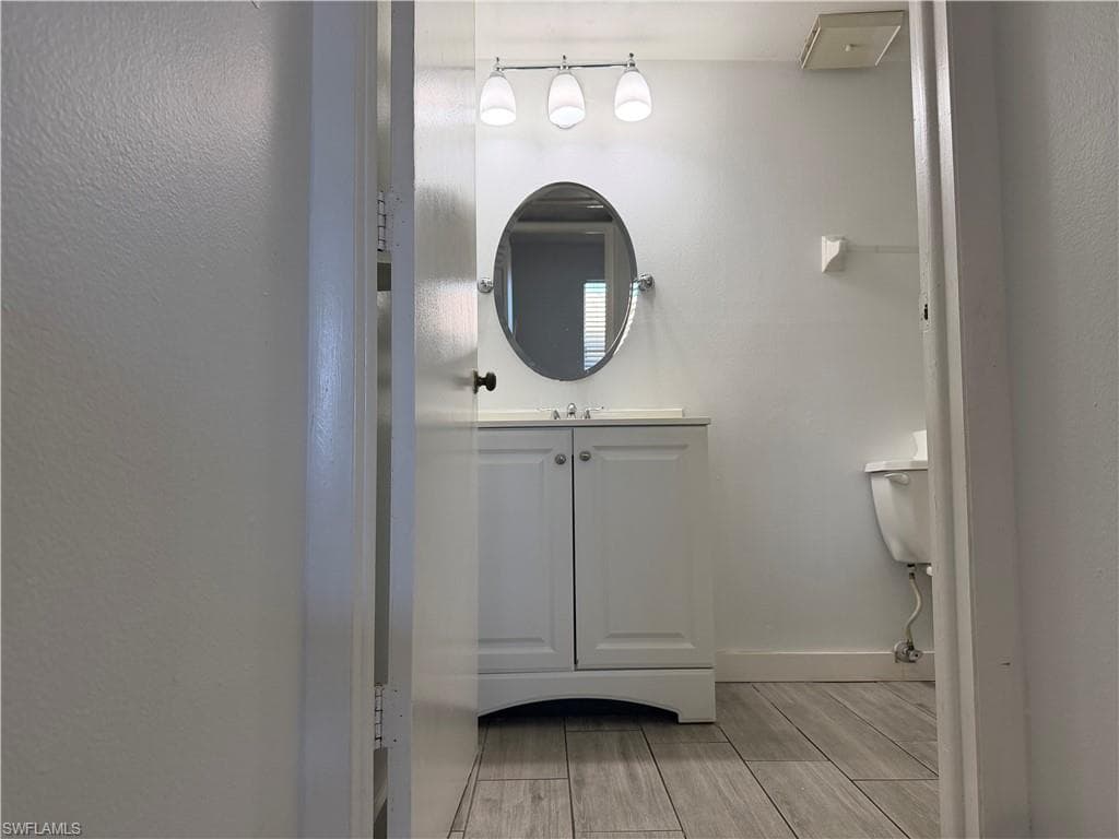 5329 Summerlin RD 2911-8