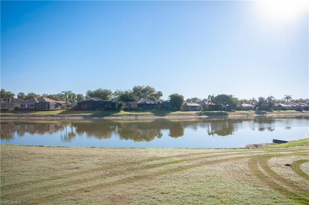 13020 Amberley CT 305-21