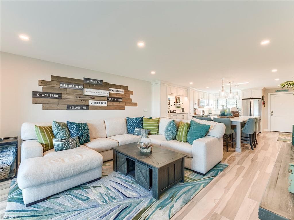 226 3rd ST 215-6