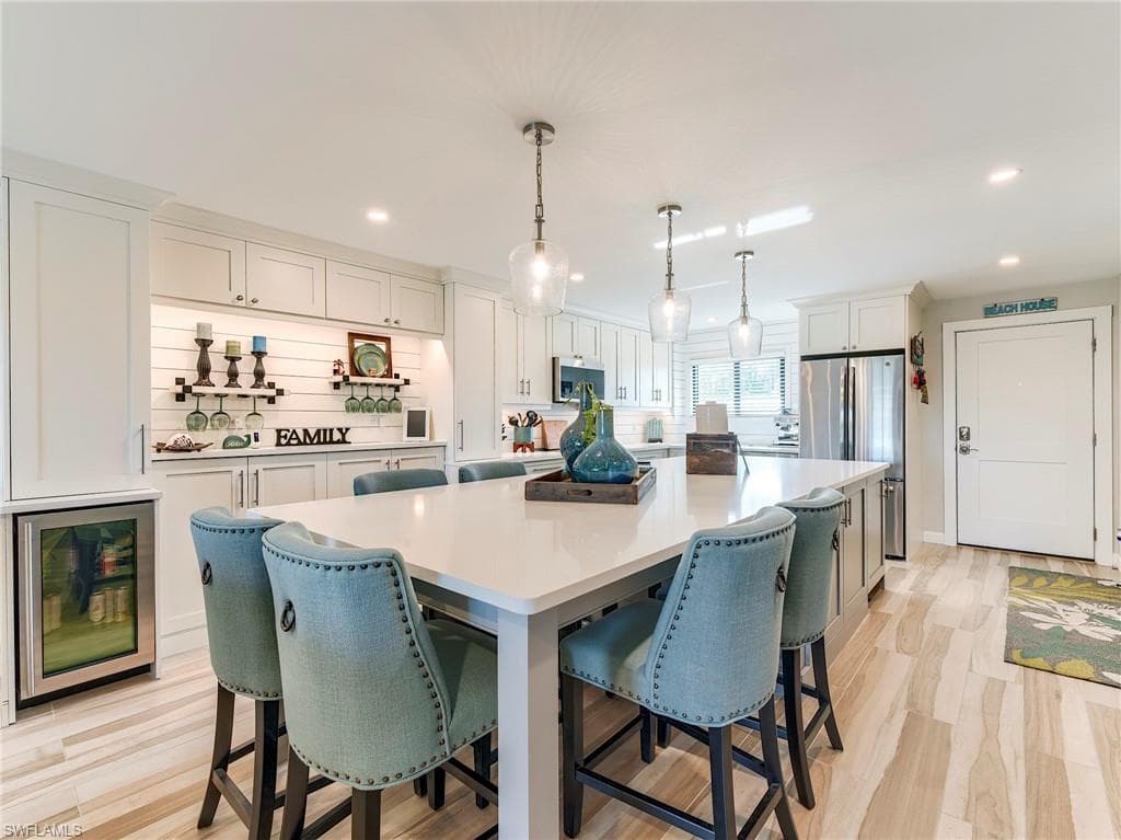 226 3rd ST 215-3