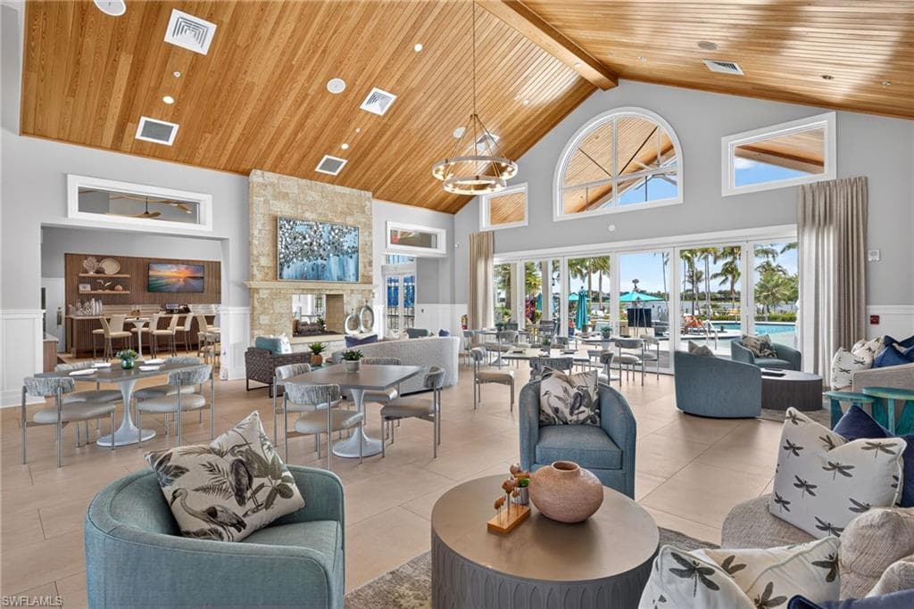 14546 Tropical DR-31