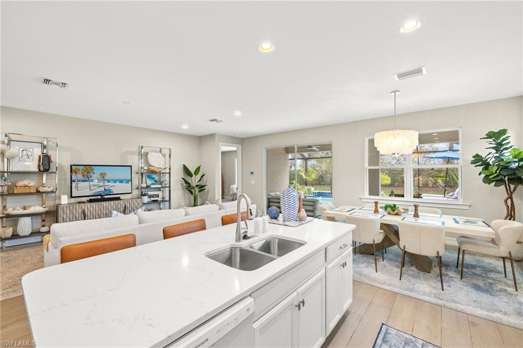 14546 Tropical DR-9