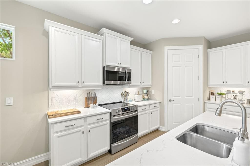 14546 Tropical DR-10
