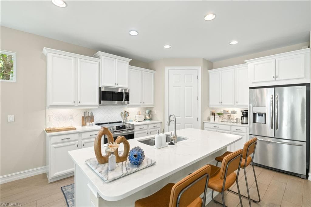 14546 Tropical DR-7