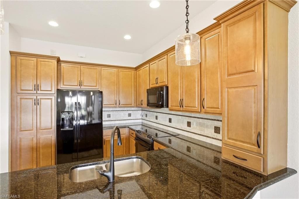12029 Five Waters CIR-14