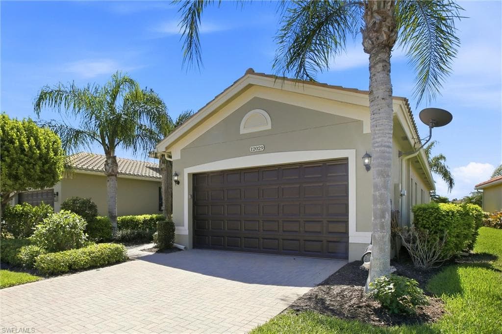 12029 Five Waters CIR-43