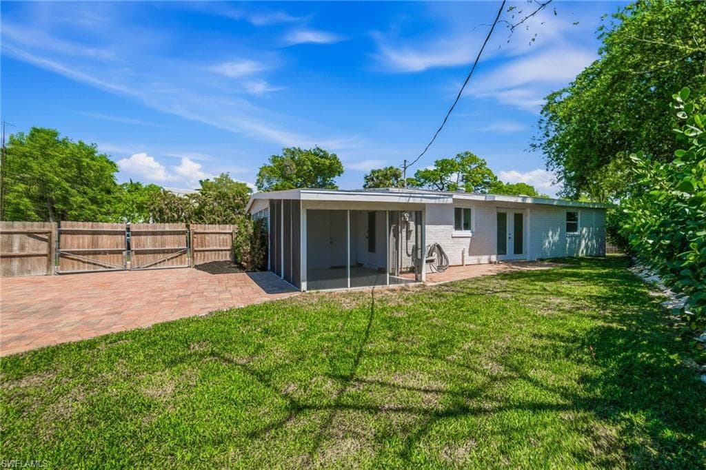 2300 Estey AVE-25