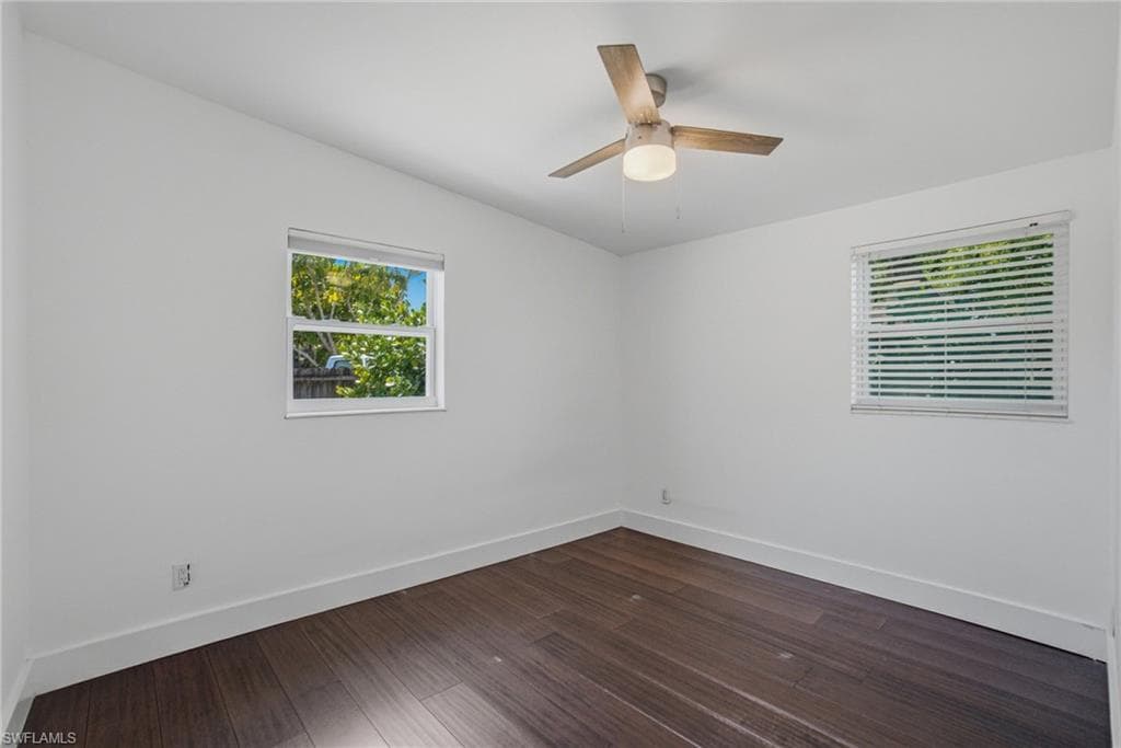2300 Estey AVE-14