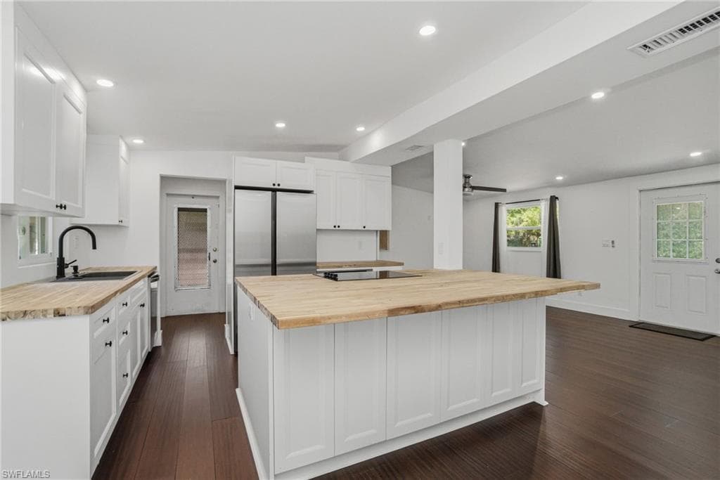 2300 Estey AVE-10