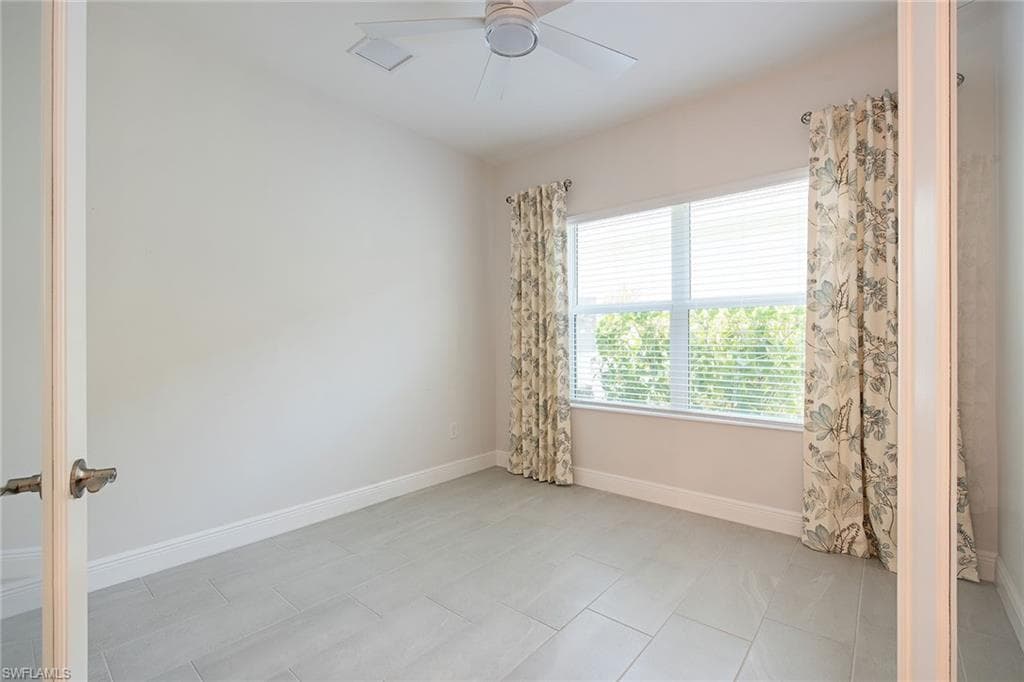 2409 Ariane DR-9