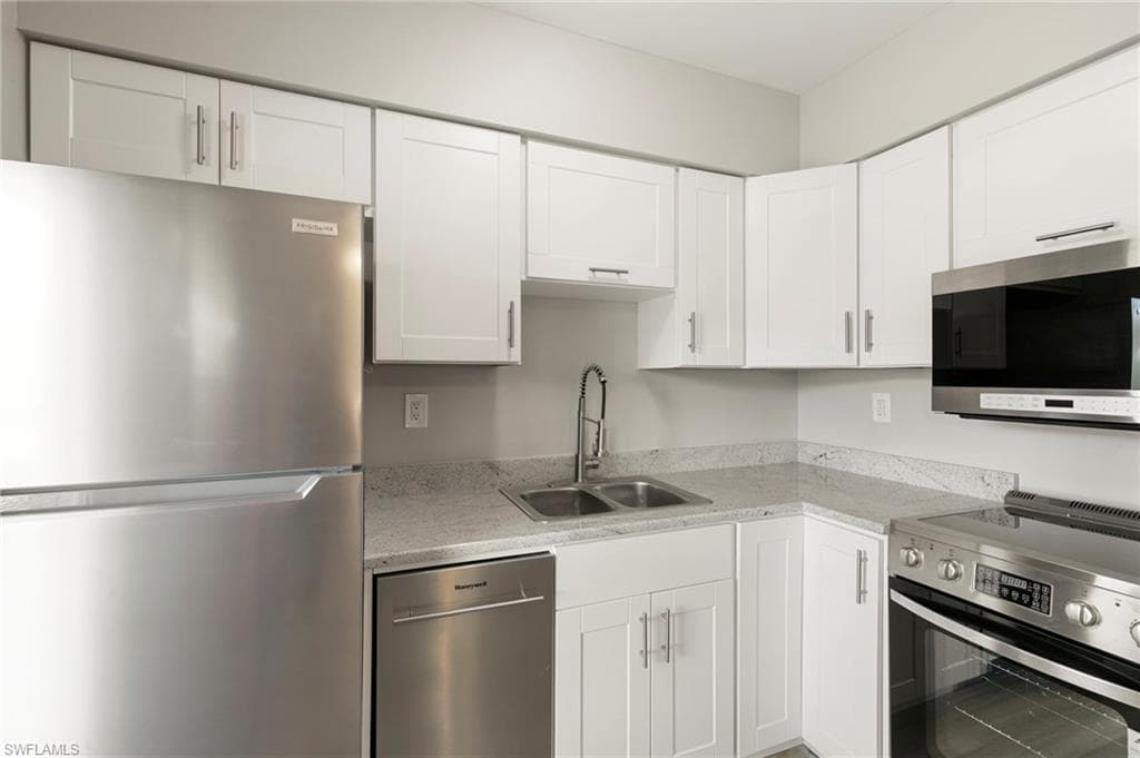 240 Collier BLVD D2-5