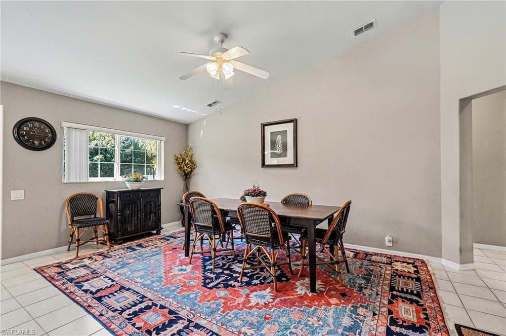728 Milwaukee BLVD-12