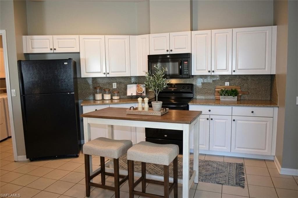 14490 Laguna DR-27