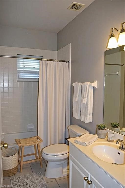 14490 Laguna DR-26