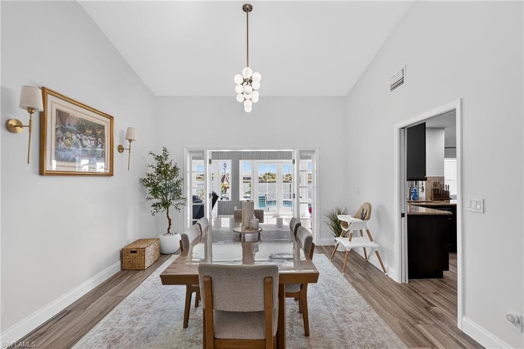 29 SE 10th AVE-12