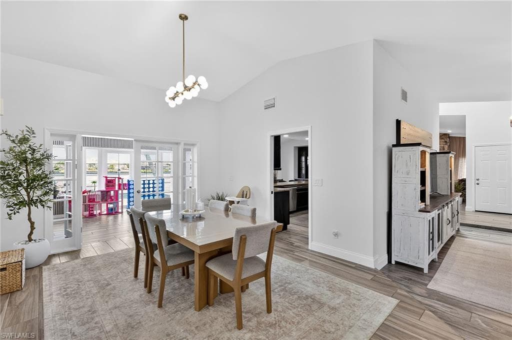 29 SE 10th AVE-11