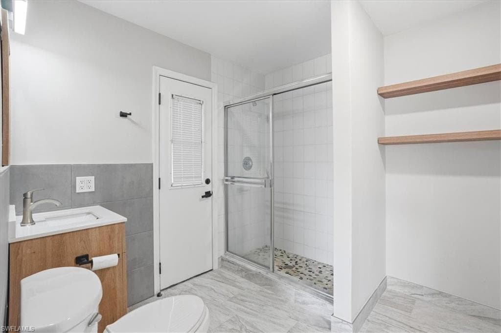 10225 Boca CIR-12