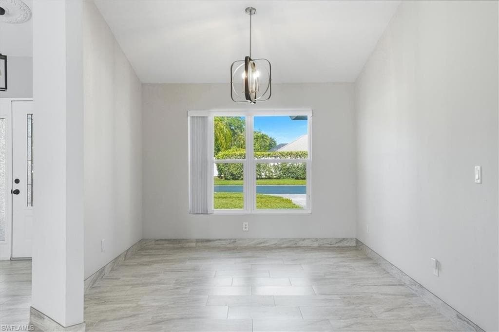 10225 Boca CIR-7