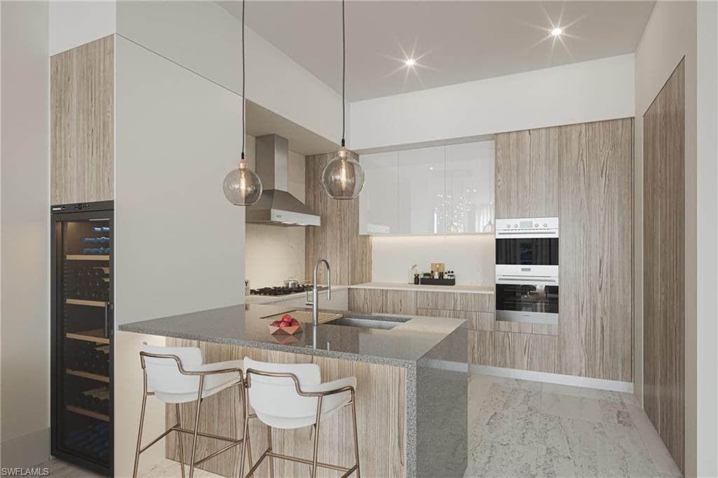 2583 1st ST 1202-4