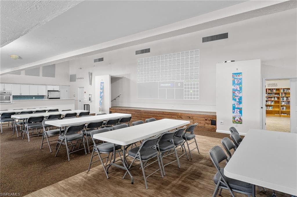 11220 Caravel CIR 302-25