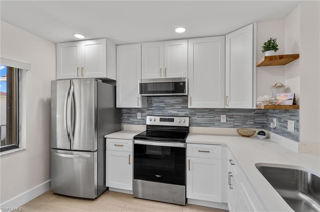 11220 Caravel CIR 302-6