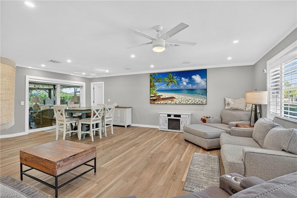 2424 Longboat DR-5