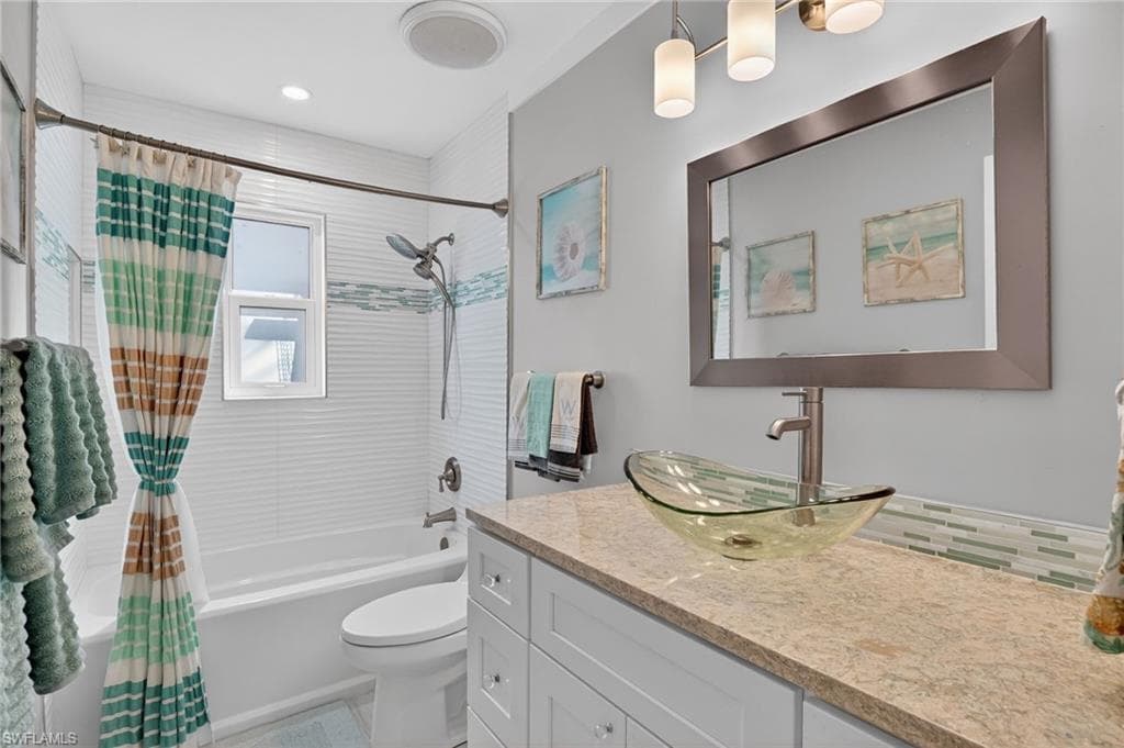 2424 Longboat DR-29