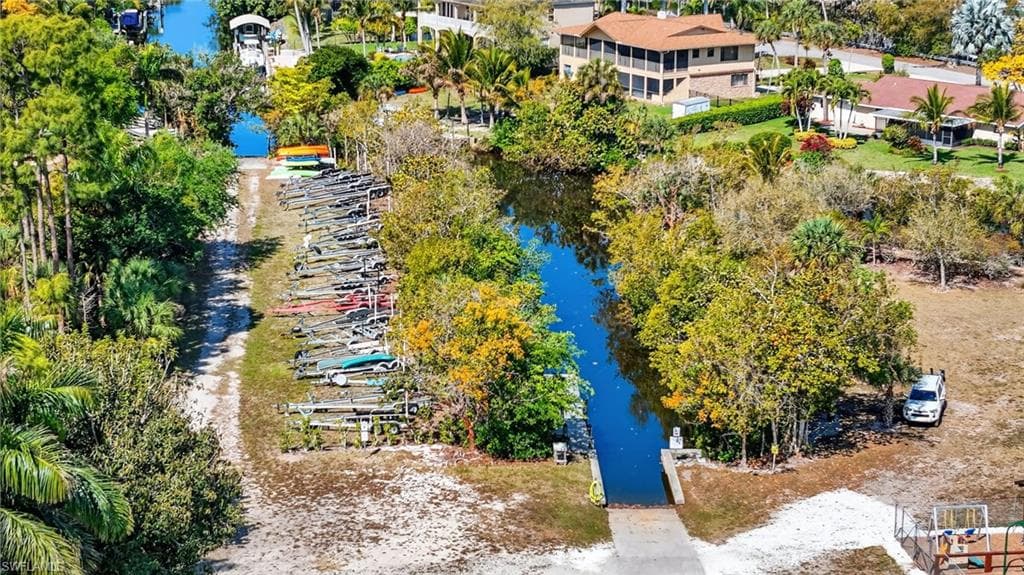 2424 Longboat DR-37