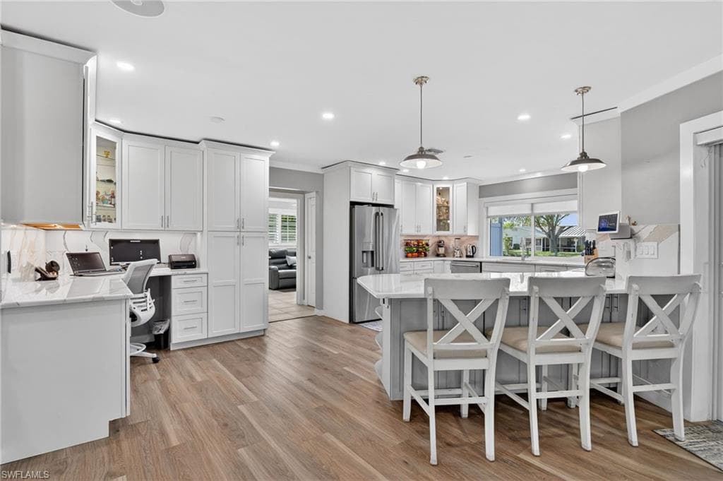 2424 Longboat DR-7