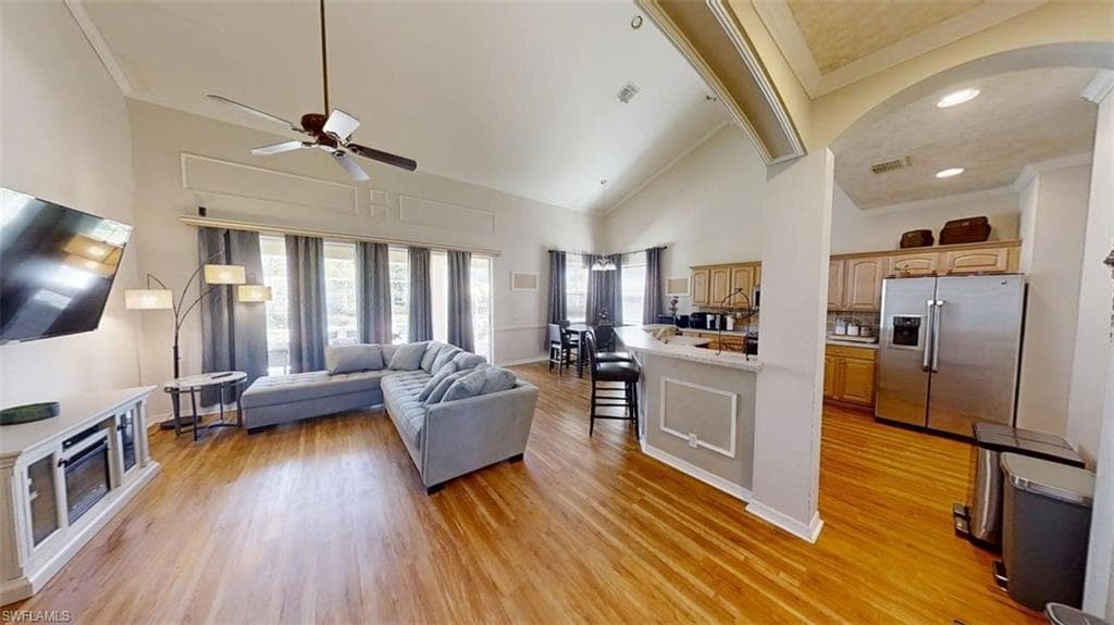 138 Burnt Pine DR-5