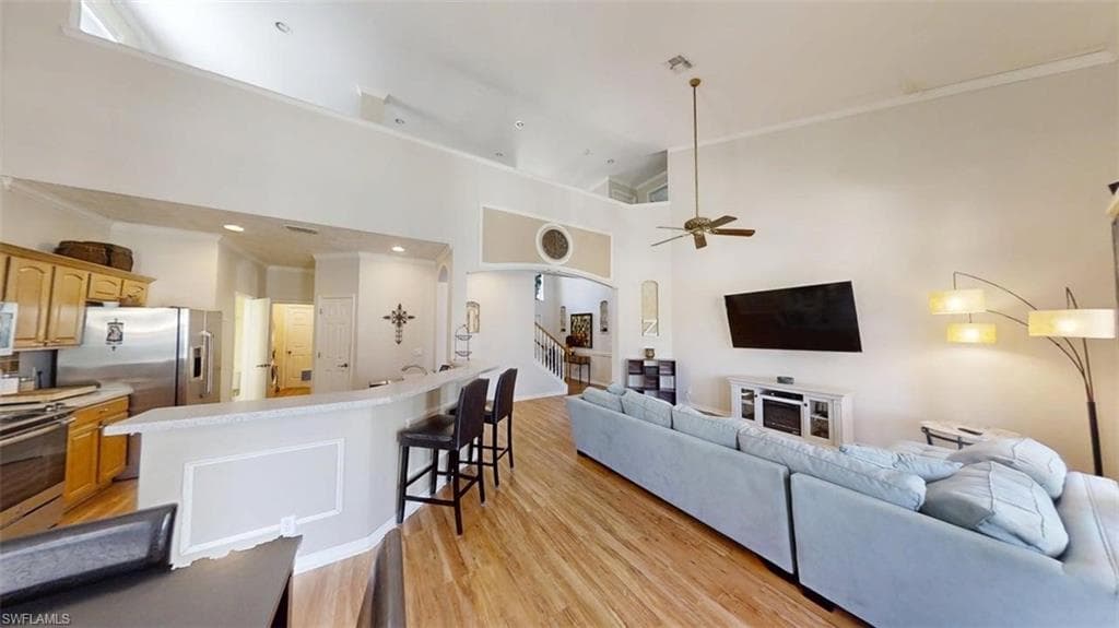 138 Burnt Pine DR-4