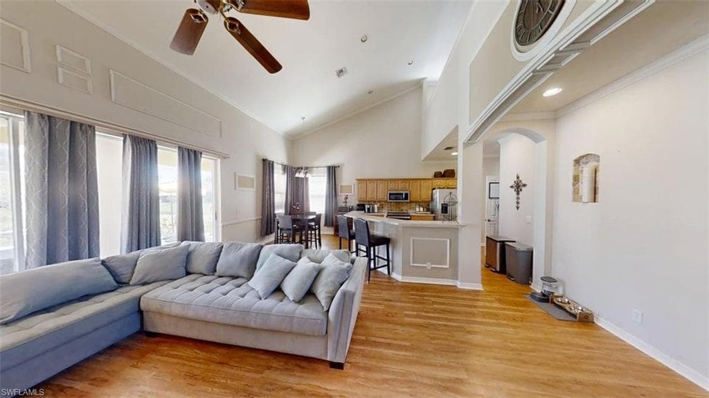 138 Burnt Pine DR-3