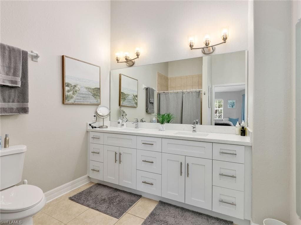 3515 Avion Woods CT 801-7