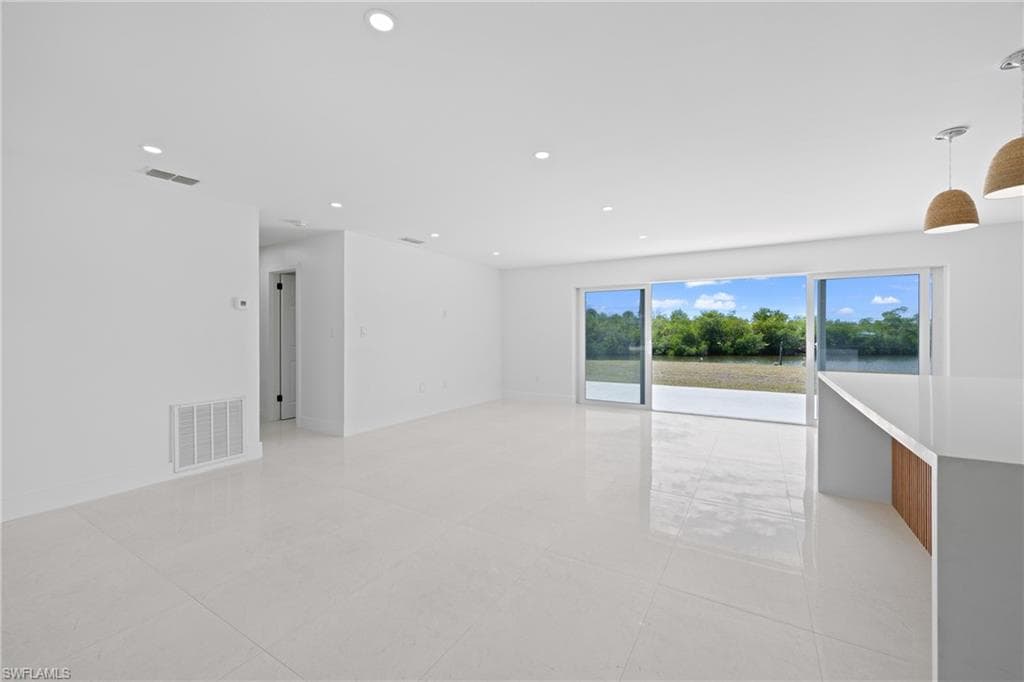 12065 Boat Shell DR-2