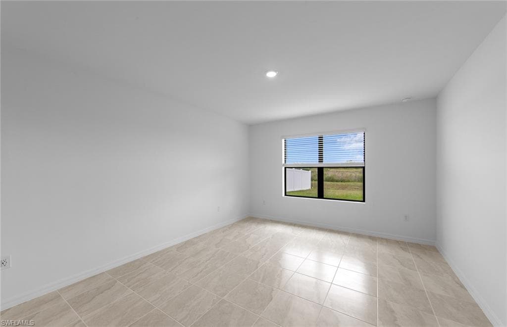 274 Silent Lake DR-35