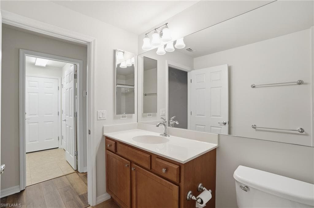 2457 Sutherland CT-17